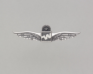 Image: flight officer wings: Western Airlines