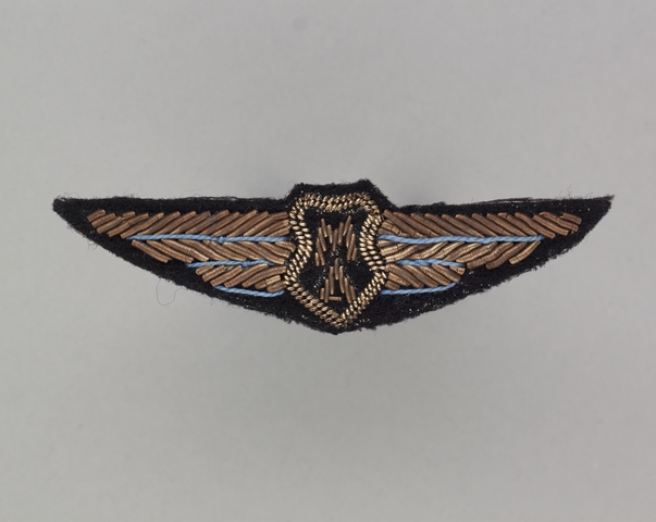 Flight officer wings: Malev Hungarian Airlines