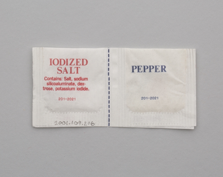 Image: salt and pepper packets: American Airlines