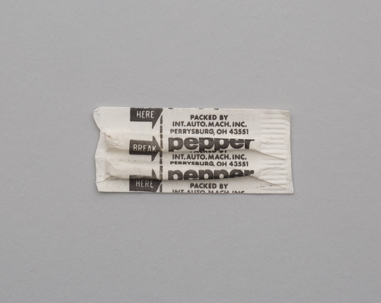 Image: pepper packet: American Airlines