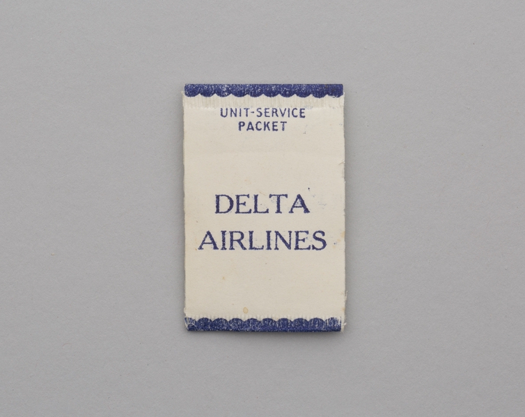 Image: salt packet: Delta Air Lines