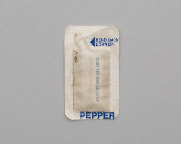 Image: pepper packet: United Air Lines