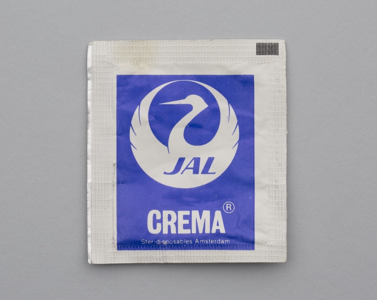 Image: creamer packet: Japan Air Lines