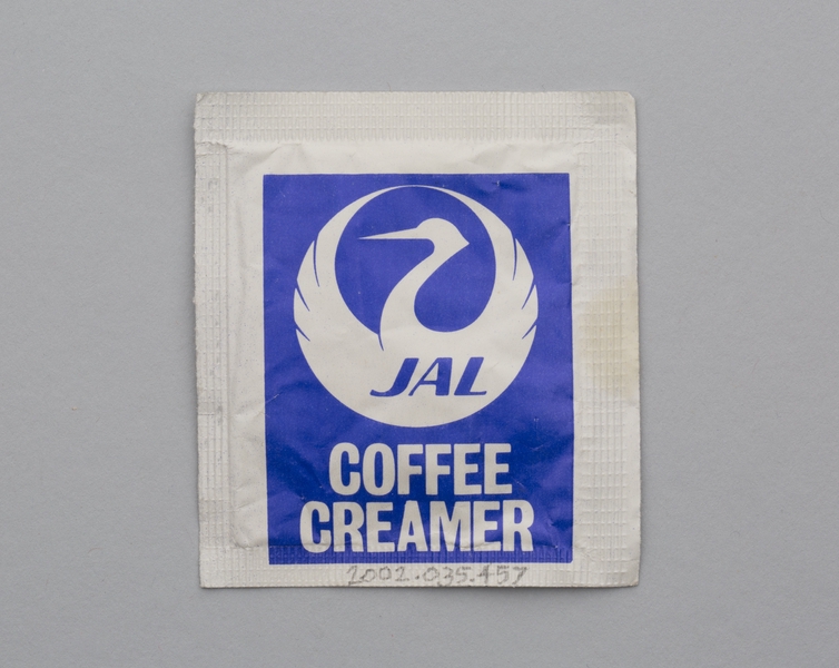 Image: creamer packet: Japan Air Lines
