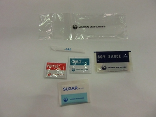 Image: condiment packets: Japan Air Lines