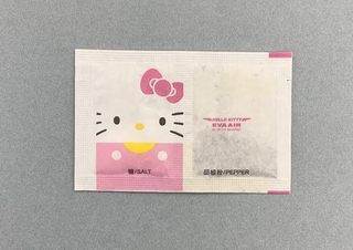 Image: salt and pepper packets: EVA Air, Hello Kitty Jet service