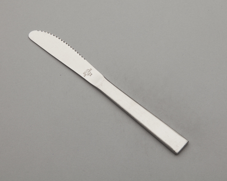 Image: knife: Delta Air Lines