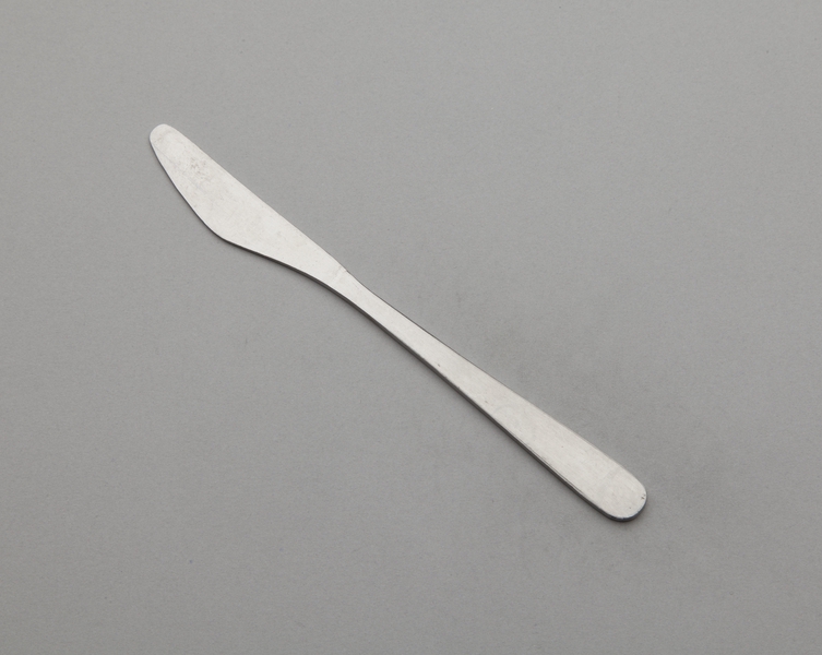 Image: knife: British Airways