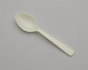 Image: plastic spoon: Japan Airlines