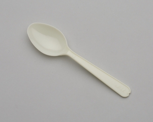 Image: plastic spoon: Japan Airlines