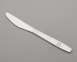 Image: knife: Western Airlines, first class
