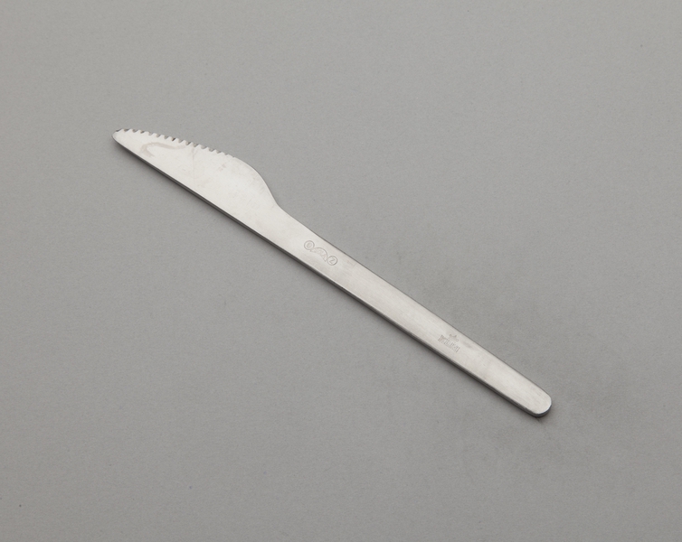 Image: knife: KLM (Royal Dutch Airlines)