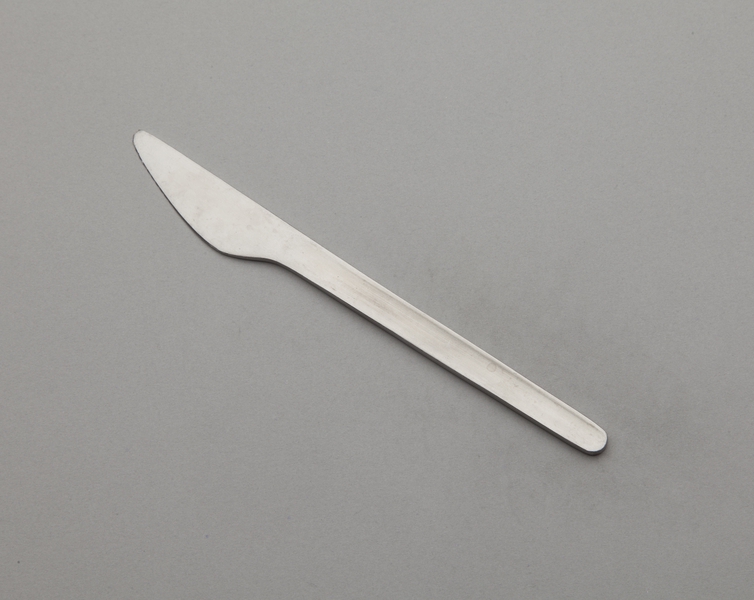 Image: knife: KLM (Royal Dutch Airlines)