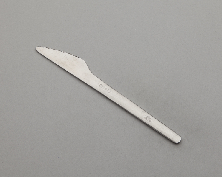 Image: knife: KLM (Royal Dutch Airlines)