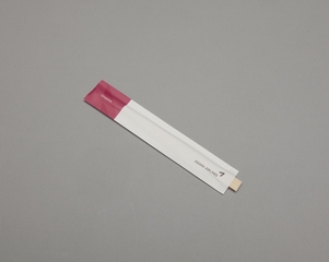 Image: chopsticks with sleeve: Asiana Airlines