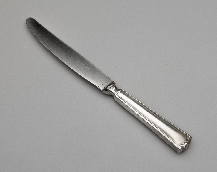 Image: knife: Alitalia