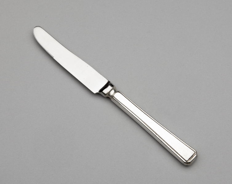 Image: knife: CAT (Civil Air Transport)