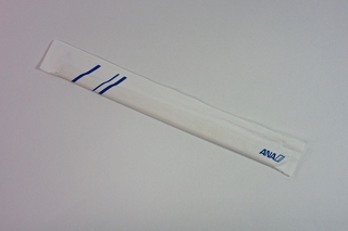 Image: chopsticks with sleeve: ANA (All Nippon Airways)