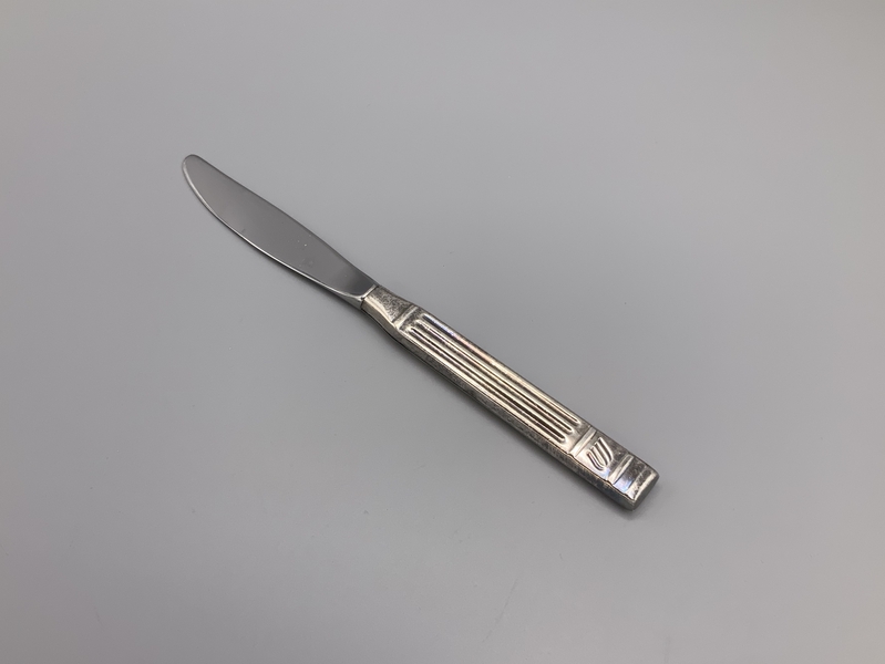 Image: knife: United Airlines