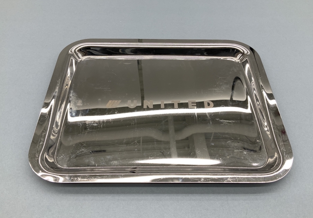 Serving tray: United Airlines