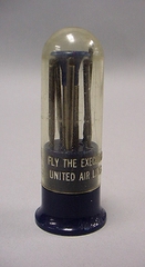 Image: screwdriver kit: United Air Lines