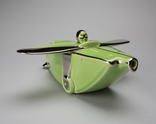 Teapot: airplane motif