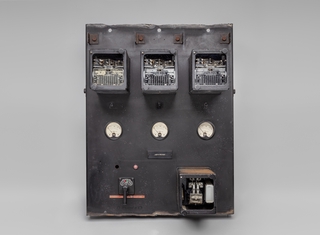 Image: electrical airfield and seaplane lighting control equipment: San Francisco Airport