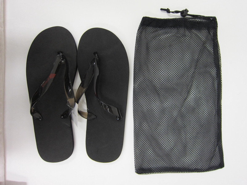 Image: flip-flops: Virgin America