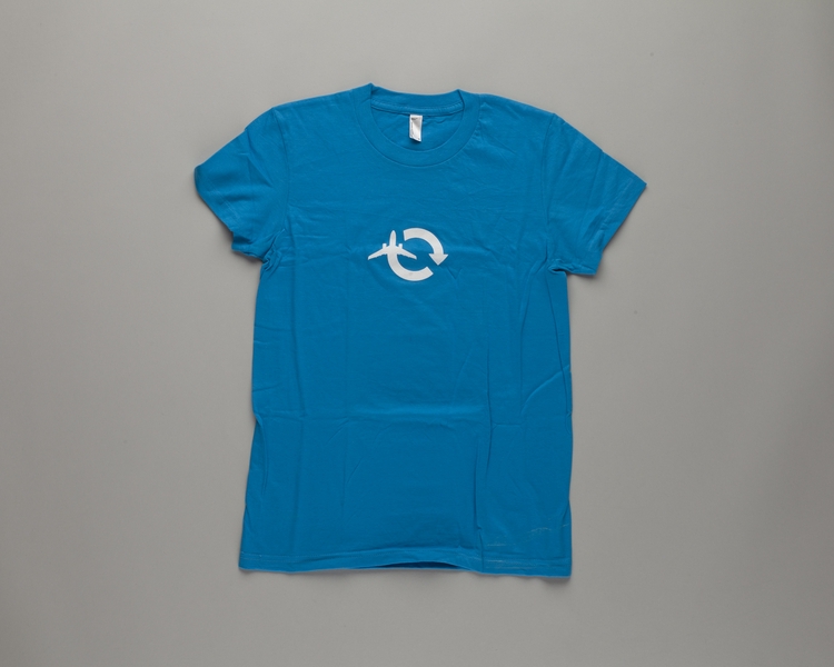 Image: employee t-shirt: Virgin America