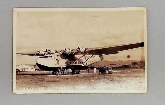 Postcard: Pan American Airways, Martin M-130, Philippine Clipper