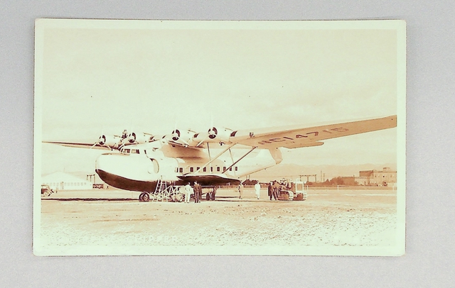 Postcard: Pan American Airways, Martin M-130 Philippine Clipper