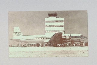 Image: postcard: Pan American World Airways, Douglas DC-6, Detroit-Wayne Major Airport