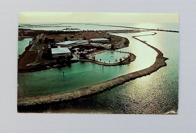 Image: postcard: Indies Inn & Yacht Club