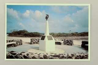 Image: postcard: Wake Island, U.S. Marine Memorial