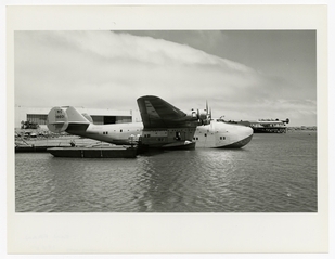 Image: photograph: Pan American Airways System, Boeing 314 Honolulu Clipper, San Francisco Airport