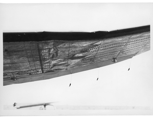 Image: photograph: aircraft wing