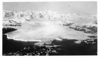 Image: photograph: glacier, aerial view