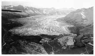 Image: photograph: glacier, aerial view