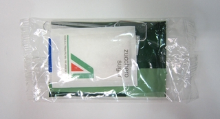 Image: towlelette packet with salt, pepper, sugar, plastic spoon: Alitalia