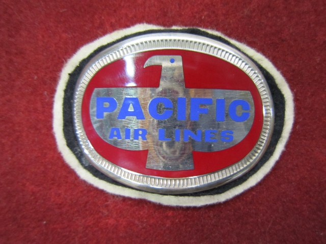 Flight officer cap badge: Pacific Air Lines