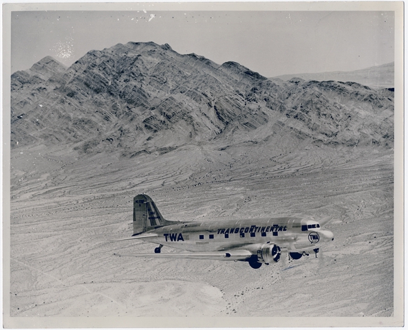Photograph: Transcontinental & Western Air (TWA), Douglas DC-3