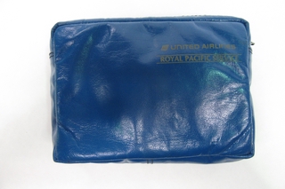Image: amenity kit: United Airlines, Royal Pacific Service
