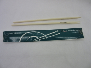 Image: chopsticks with sleeve: Cathay Pacific Airways