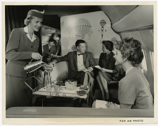 Photograph: Pan American World Airways, Boeing 707-121