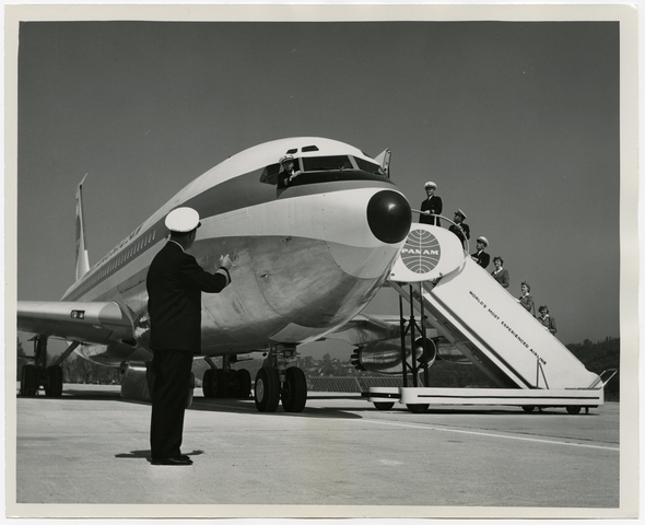Photograph: Pan American World Airways, Boeing 707
