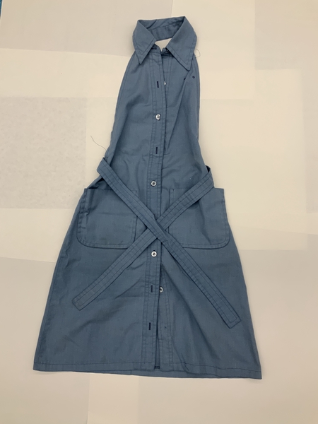 Image: flight attendant apron: TWA (Trans World Airlines)