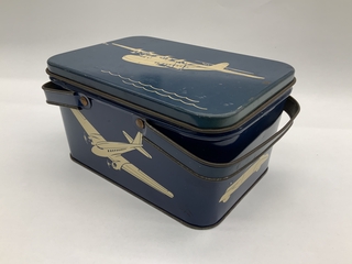 Image: lunch box: China Clipper