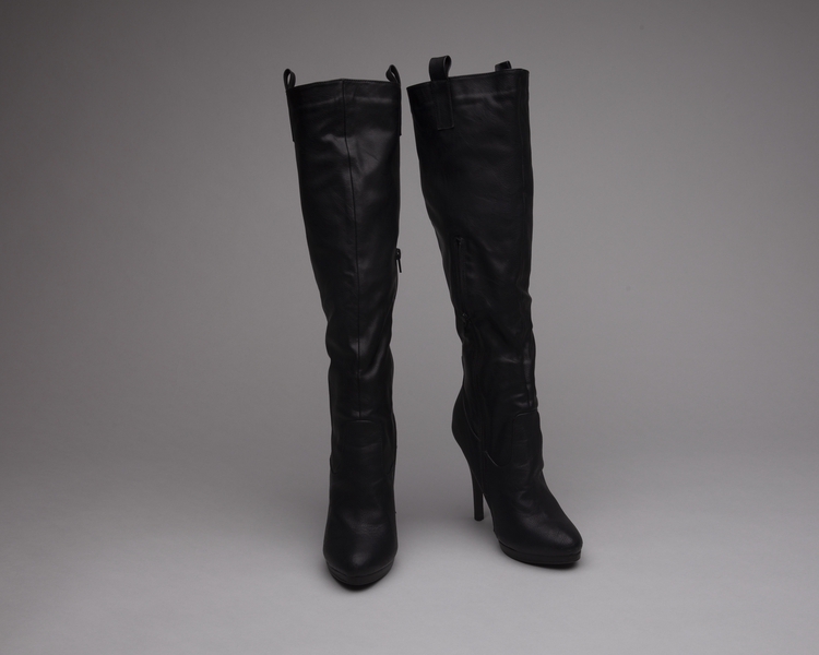 Image: flight attendant boots: Virgin America