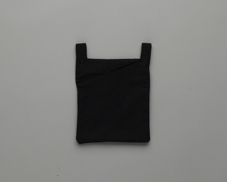 Image: flight attendant uniform service pouch: Virgin America