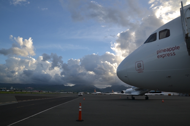 Digital photograph: Virgin America, Airbus A320-200, Honolulu International Airport (HNL)